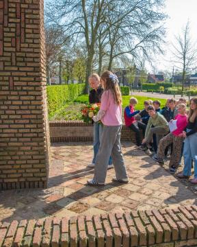 Kinderen CBS It Harspit herdenken Fryske befrijingsdei