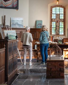 Tuin, pastorie en tsjerke open tijdens monumentendag