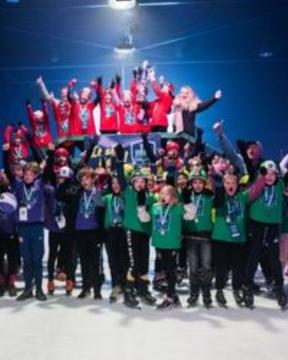 CBS It Harspit Fries Kampioen Schoolschaatsen tijdens de 11StedenBattle Finale in Leeuwarden